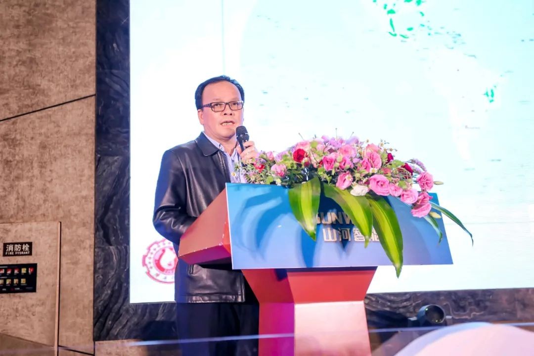 饕餮盛宴！恒峰g22智能?建华建材预制桩施工装备与手艺交流会盛大召开