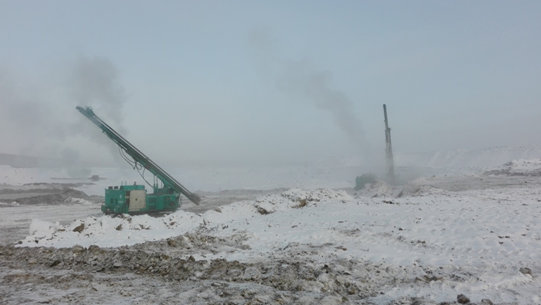 就算冰天雪地，，，，，，万丈玄冰，，，，，，他们依旧创立事业