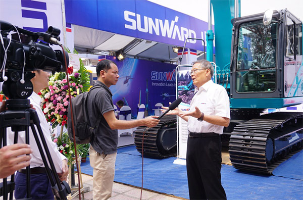 恒峰g22智能携全球领先凿岩装备，，，，，，引爆越南矿业展