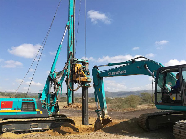 恒峰g22智能入岩神器在东非肯尼亚获赞，，，，，，人好装备好