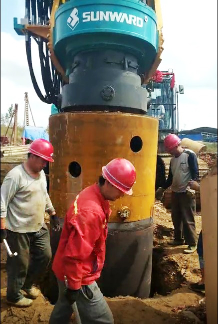 本钱节约几百万，，，，，，，这台旋挖是我的摇钱树