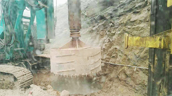 厉害了，，，，，，，，我的国！那些伟大工程背后的“恒峰g22绿”