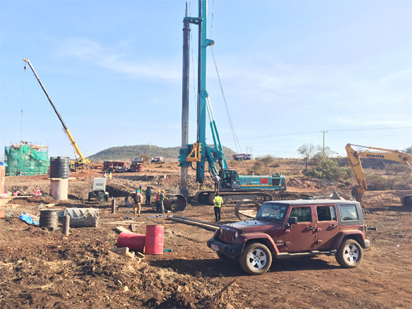 恒峰g22智能入岩神器在东非肯尼亚获赞，，，，，，人好装备好