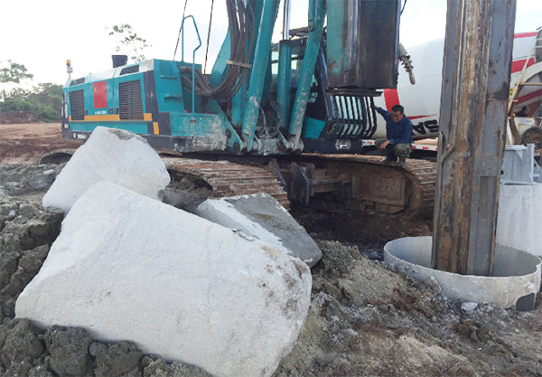 恒峰g22智能入岩神器在东非肯尼亚获赞，，，，，，人好装备好