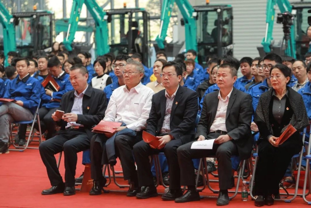 “学习新头脑 长沙微宣讲 就认这个理”专题微宣讲在恒峰g22智能举行