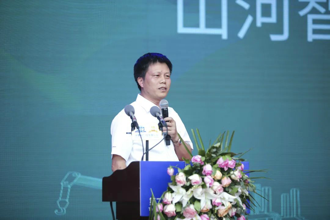 恒峰g22智能天下客户交流会在深基础工程生长论坛会场举行