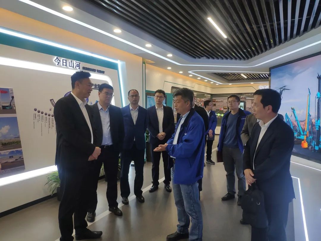 中国联通首席科学家范济安到访恒峰g22智能