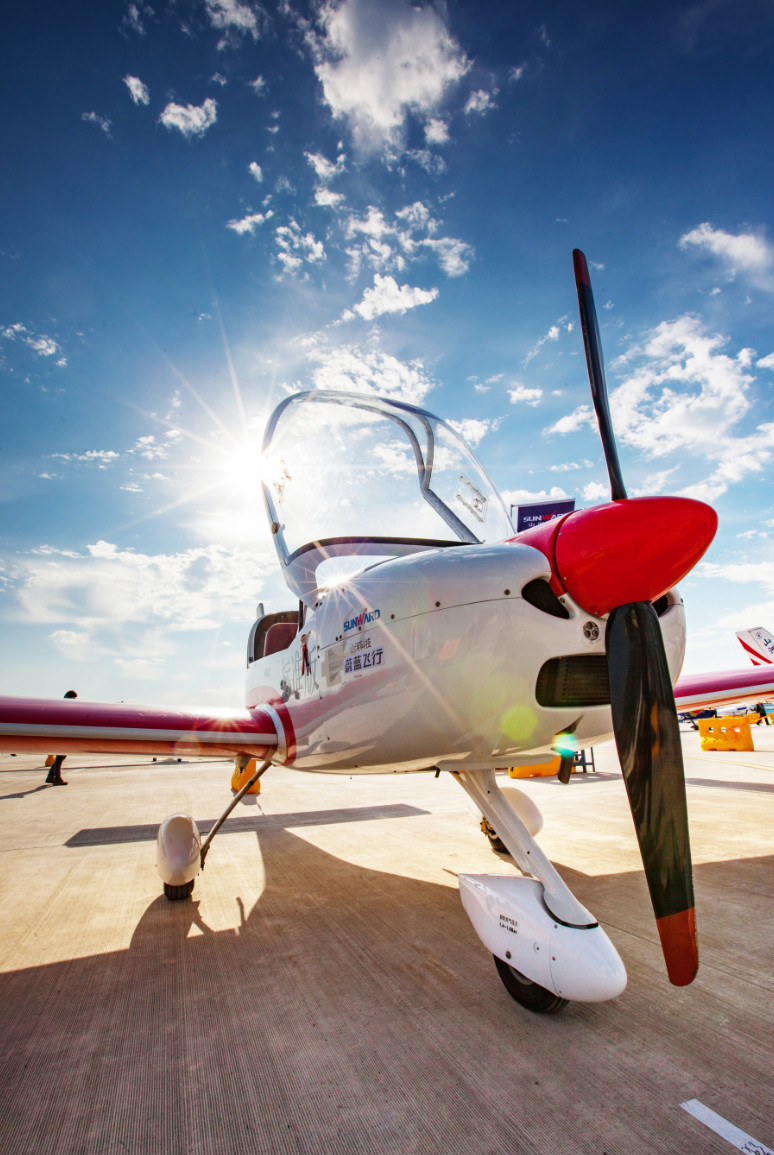 一款产品创立九个海内第一！恒峰g22航空梦这样照进现实