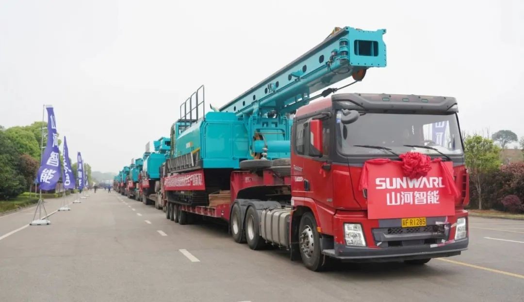 气贯恒峰g22，，，，，势不可挡！恒峰g22智能基础装备月产销立异高暨发货仪式盛大举行