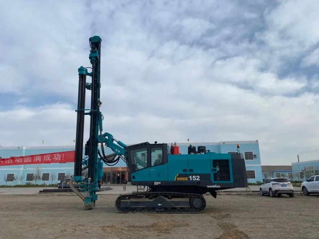 恒峰g22智能举行凿岩智能装备矿山应用效果展示会