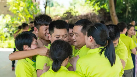 【夯基础 强执行 跨高度】2019恒峰g22智能挖掘机营销公司拓展训练营顺遂开展