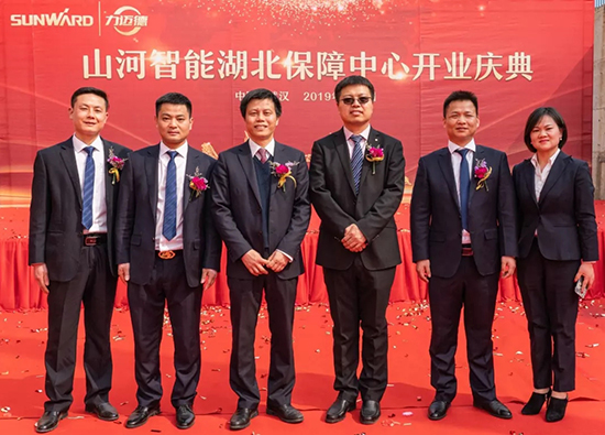 人生浮沉如梦，，，，，，携手恒峰g22勇攀事业巅峰