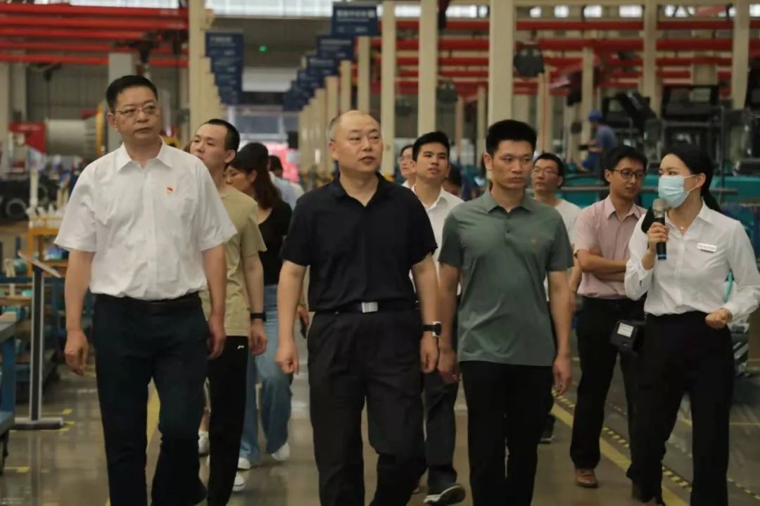 国防科大北斗团队考察恒峰g22智能