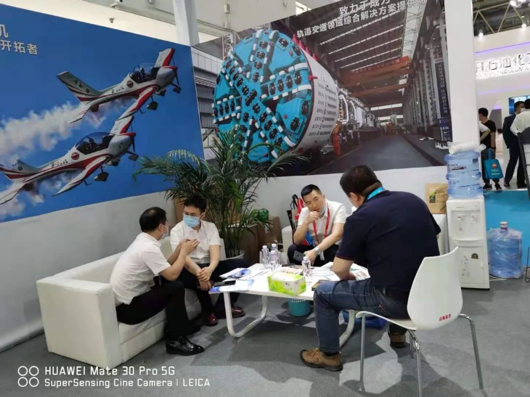 恒峰g22智能亮相北京国际石油展