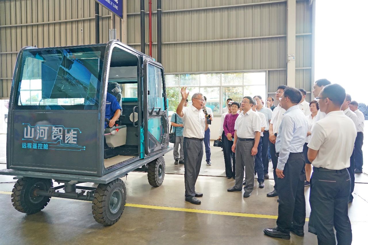 国家统计局总经济师毛盛勇率团调研考察恒峰g22智能