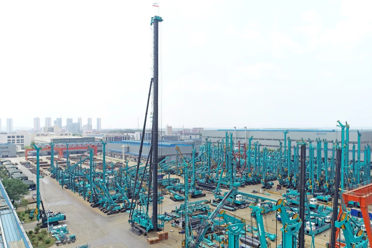 四大成套装备携手登。。。。『惴錱22智能立异效果展示会交出“亮眼答卷”