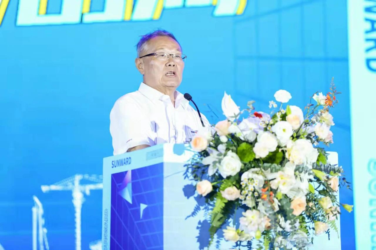 四大成套装备携手登。。。。『惴錱22智能立异效果展示会交出“亮眼答卷”