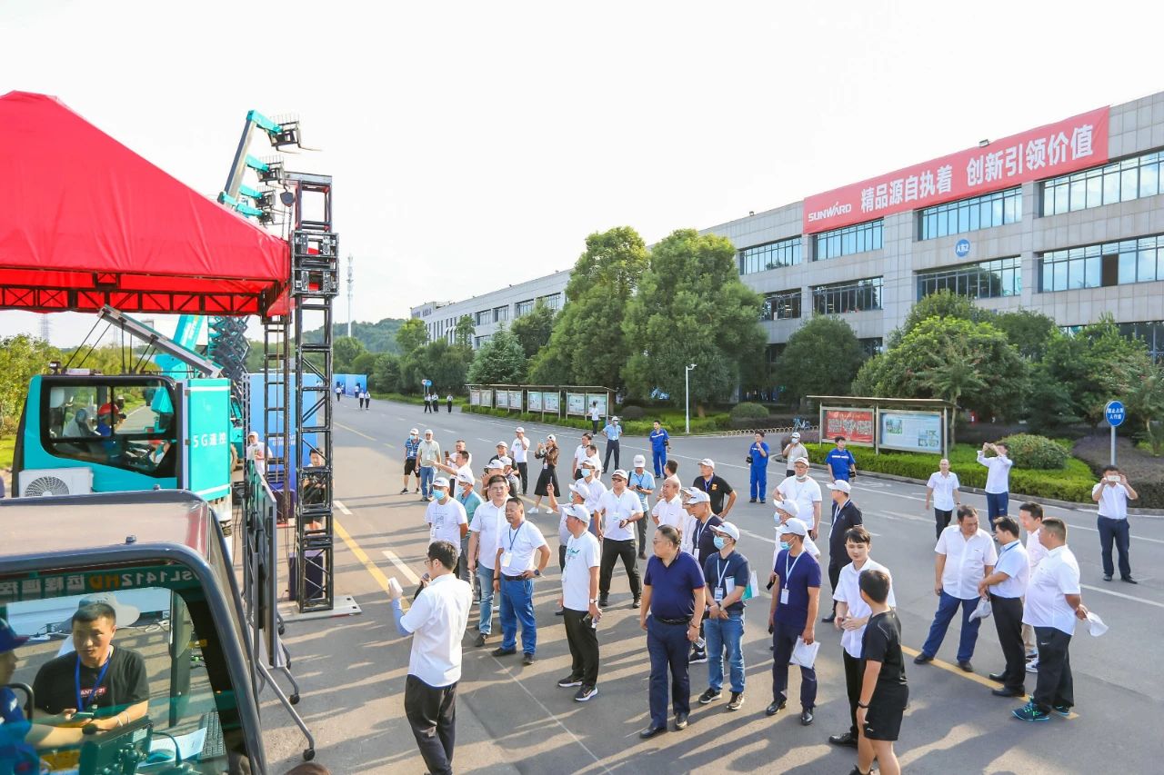 远程？？？？+仿真培训！全球首创5G？？？？胤抡媾嘌抵腔燮教ň柿料