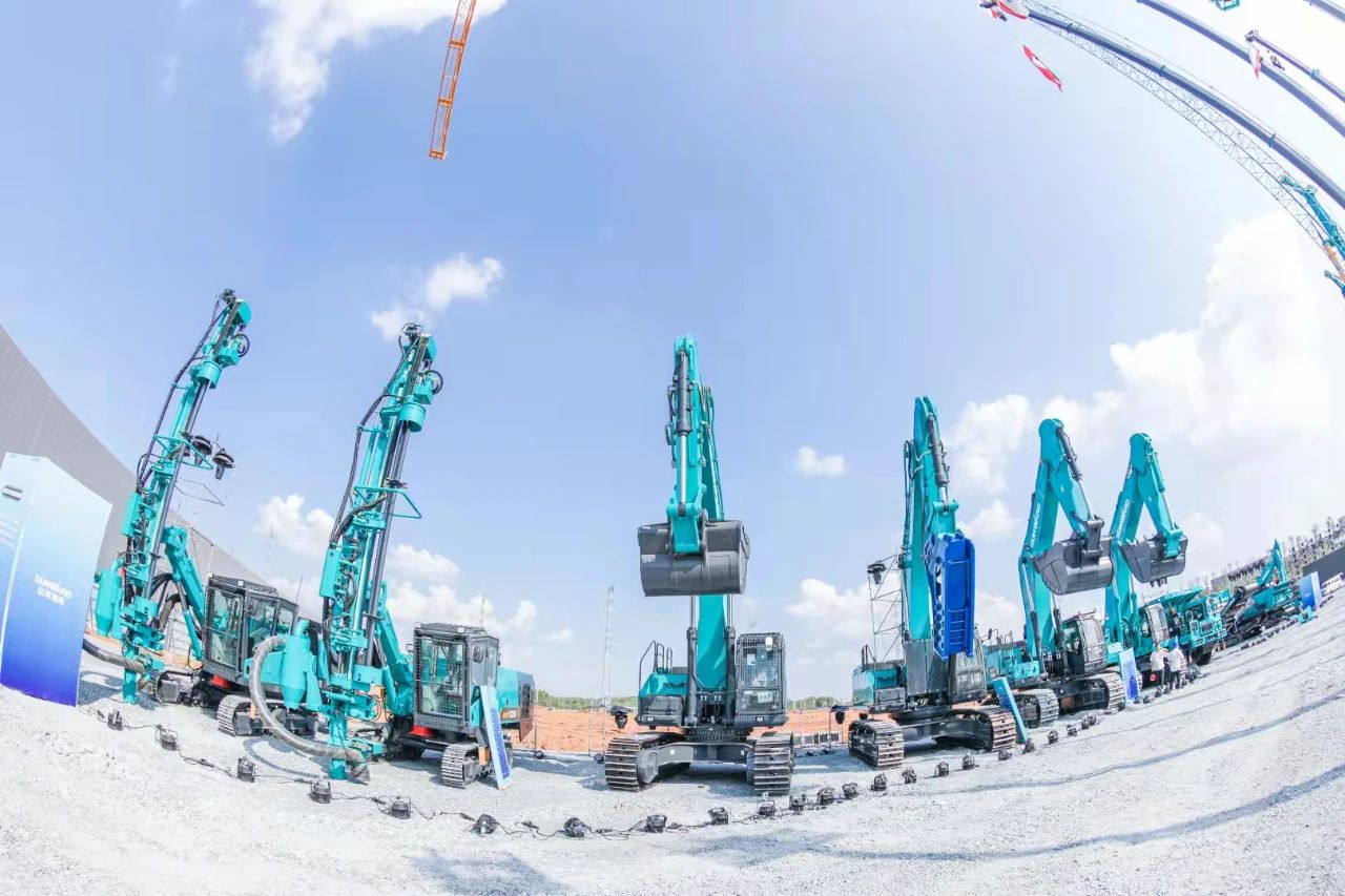 恒峰g22智能何清华：立异驱动 数字赋能，，，，，助推制造业数字化转型