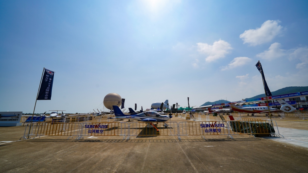 新机、航行演出…2021中国航展恒峰g22航空秀给你看