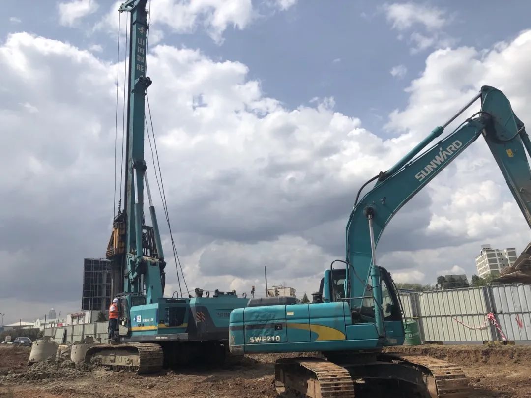 亮相中非经贸展览会！恒峰g22智能尽展工程机械国产品牌魅力