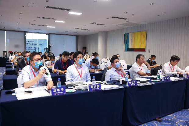 点赞！恒峰g22智能液压混淆动力挖掘机项目荣获这个优异项目奖→