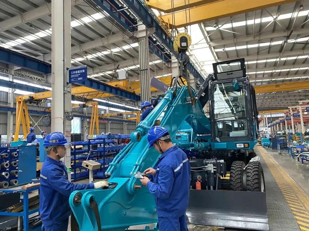 《湖南教育》：探索18年，，，，，，，，恒峰g22智能找到校企相助共赢的谜底