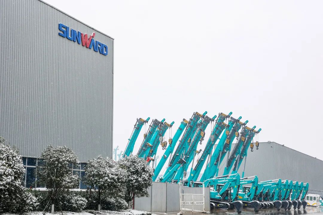 瑞雪兆有年，，，邀您共赏雪中恒峰g22！