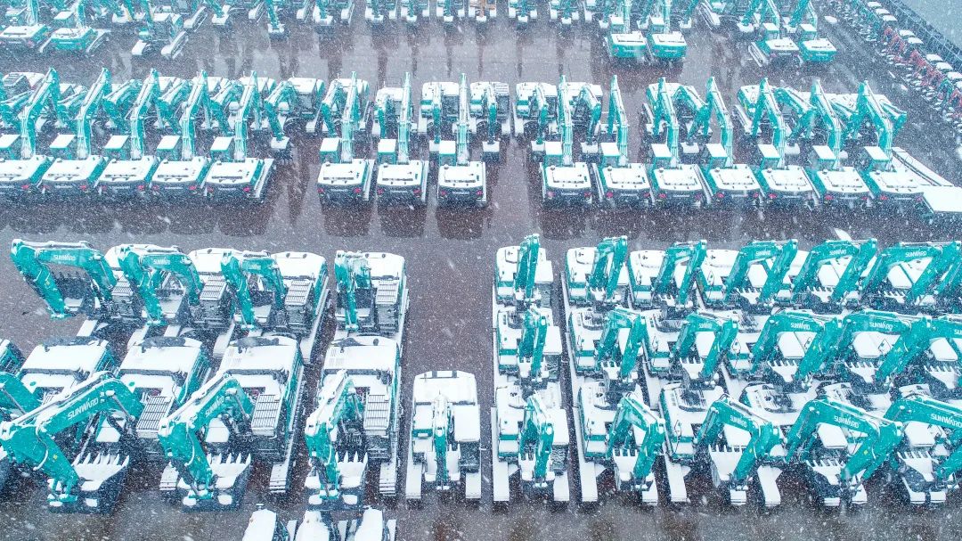 瑞雪兆有年，，，邀您共赏雪中恒峰g22！