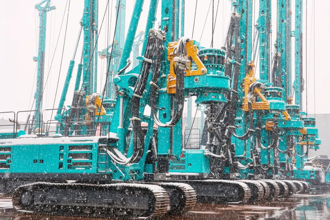 瑞雪兆有年，，，邀您共赏雪中恒峰g22！