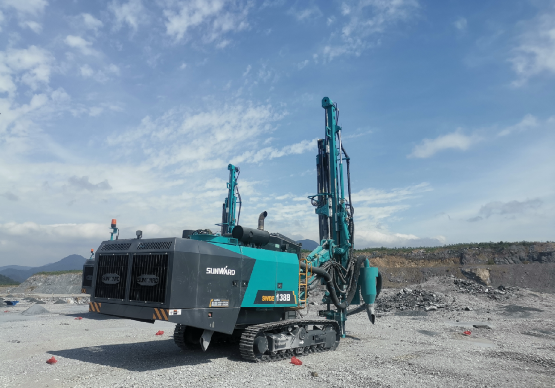 追加订单！恒峰g22智能一体化潜孔钻机助力海南华润水泥获好评