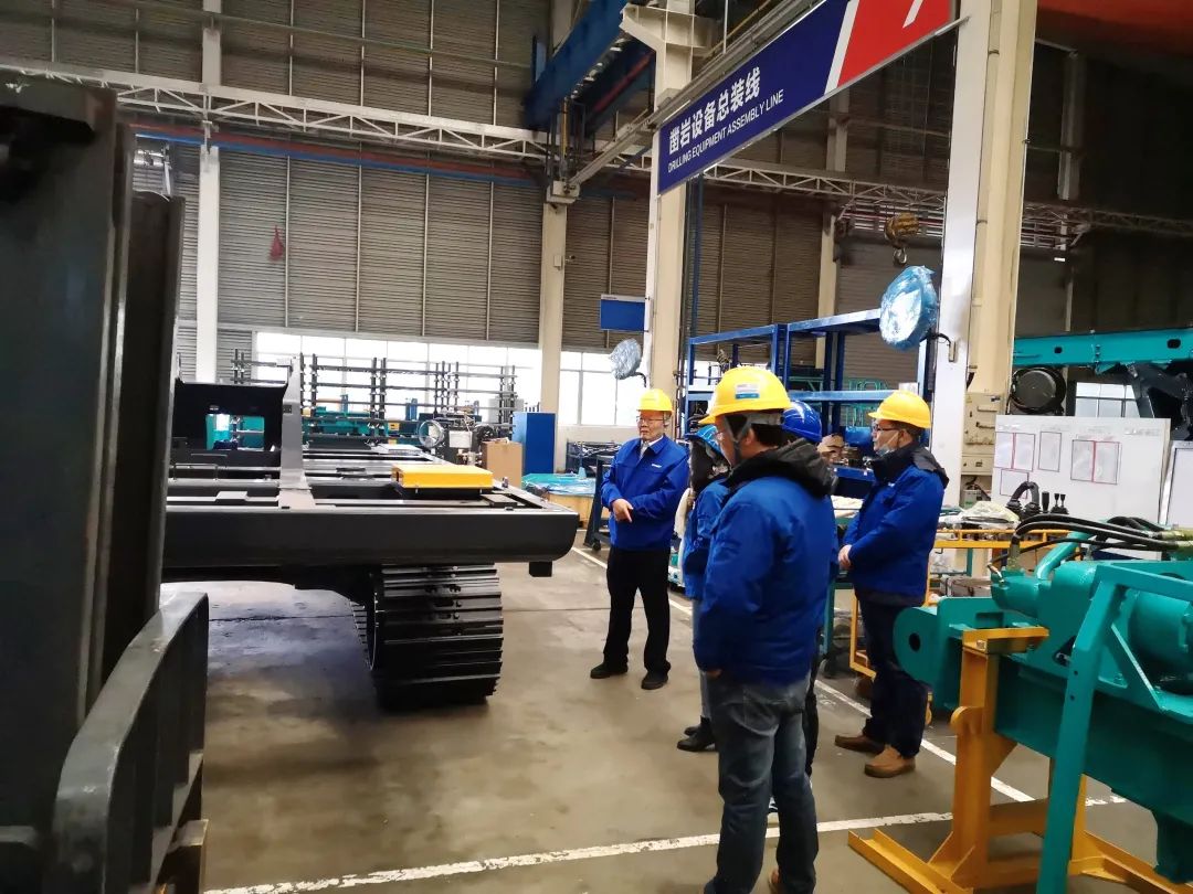 立春首日，，，恒峰g22智能凿岩装备率先开工