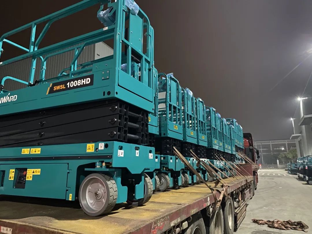 创下单日最高发货量纪录！恒峰g22高机装备集中发货