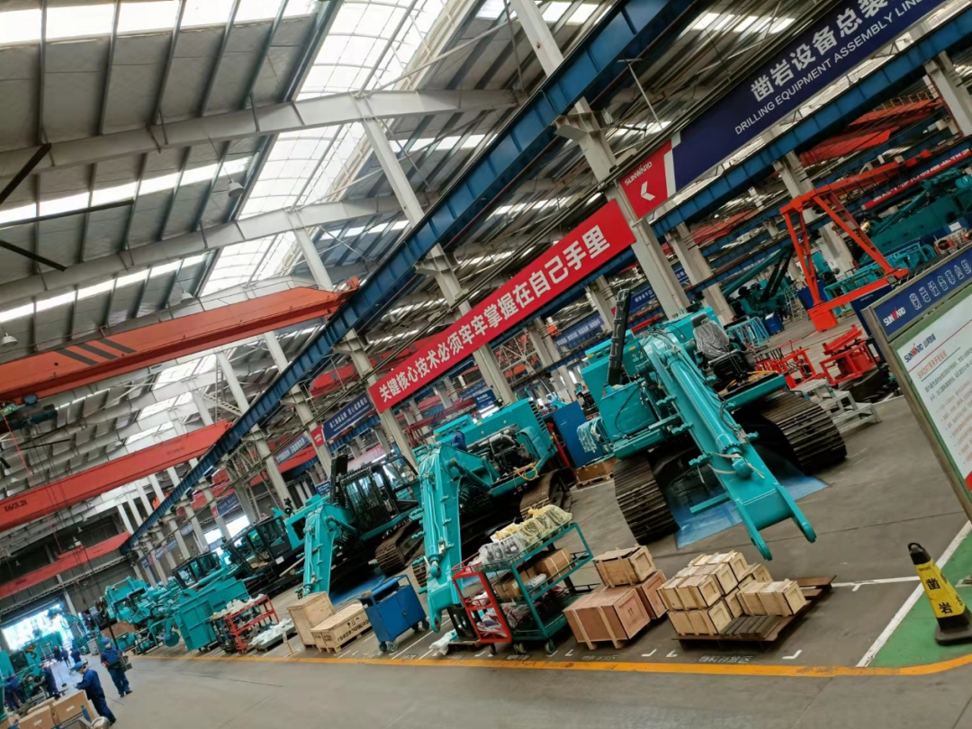 将斗争举行究竟！致敬恒峰g22劳动者