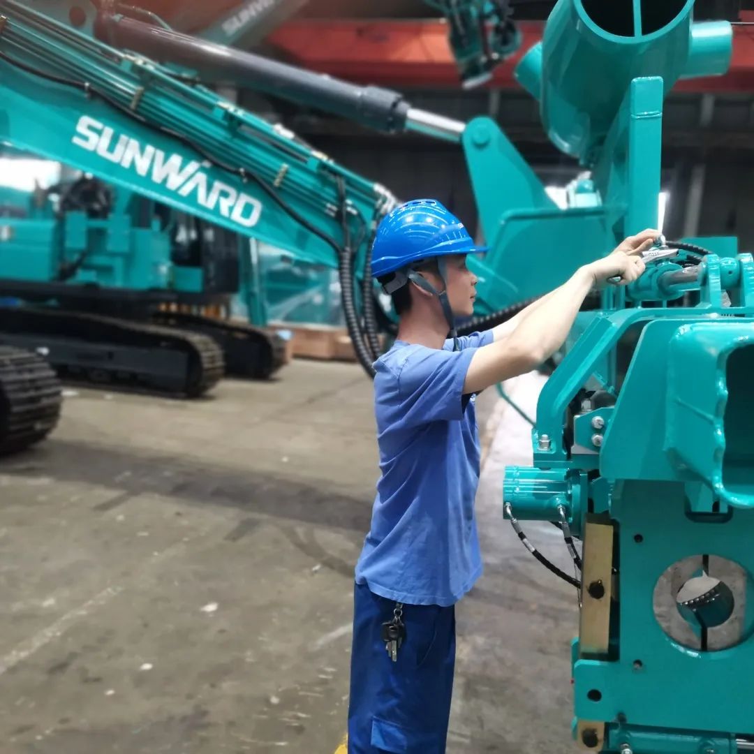 将斗争举行究竟！致敬恒峰g22劳动者