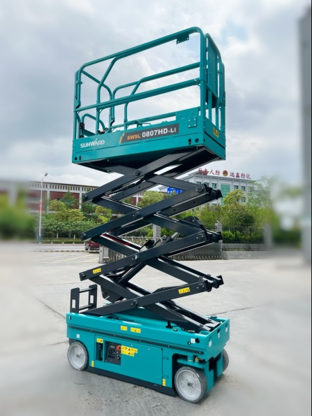 与“锂”相约，，，助力“双碳”！恒峰g22智能全系列锂电剪叉式高空作业平台周全进军市场