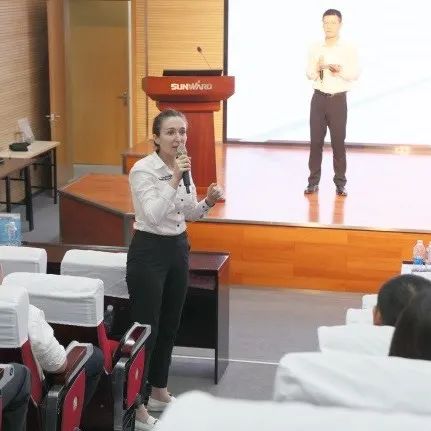 科技引领，，，，，智行未来！博世力士乐立异岑岭论坛在恒峰g22智能举行