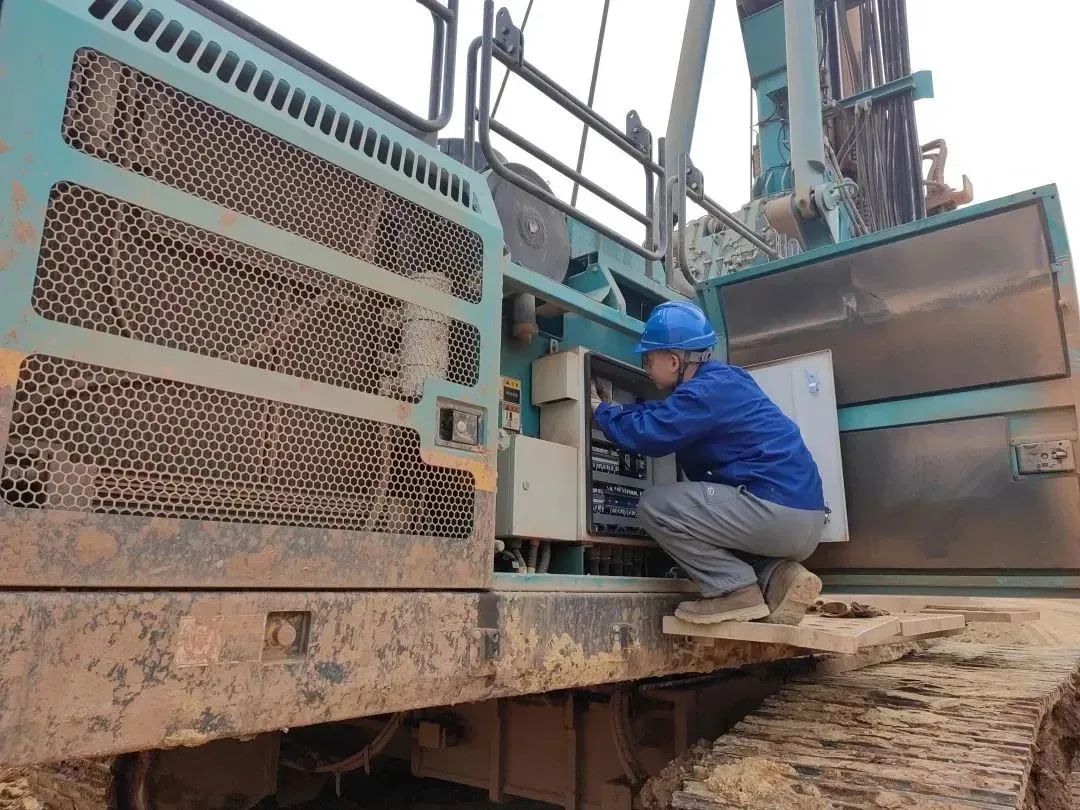 为客户创立价值！恒峰g22智能基础装备“效劳万里行”火热举行中