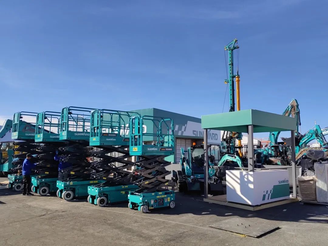 拉展直播 | 恒峰g22智能高空精品亮相2023美国拉展，，，，，，哪款是你的最爱？？？？？？