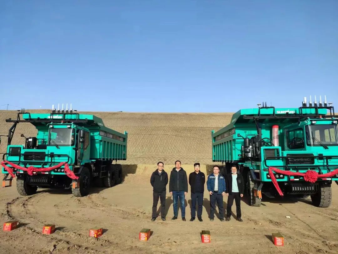 助力数智矿山建设！恒峰g22巨鼎无人驾驶矿卡再交付