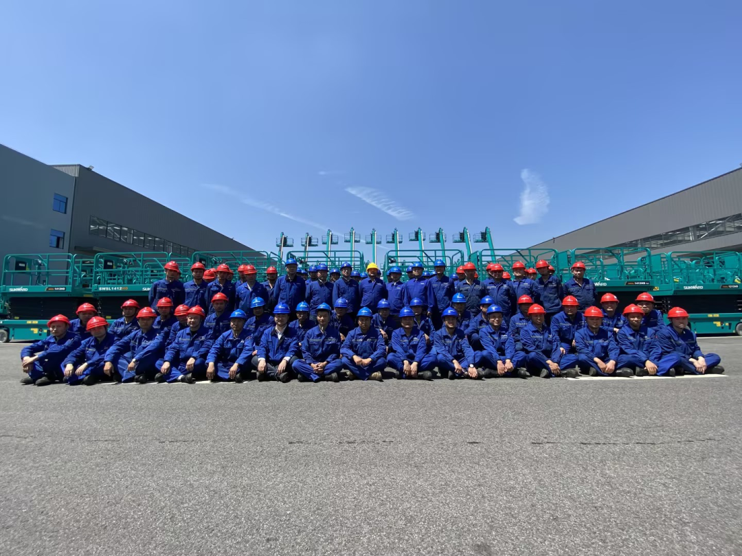 长沙市召开庆祝“五一”国际劳动节大会，，，，，，恒峰g22智能1小我私家1整体获表扬！