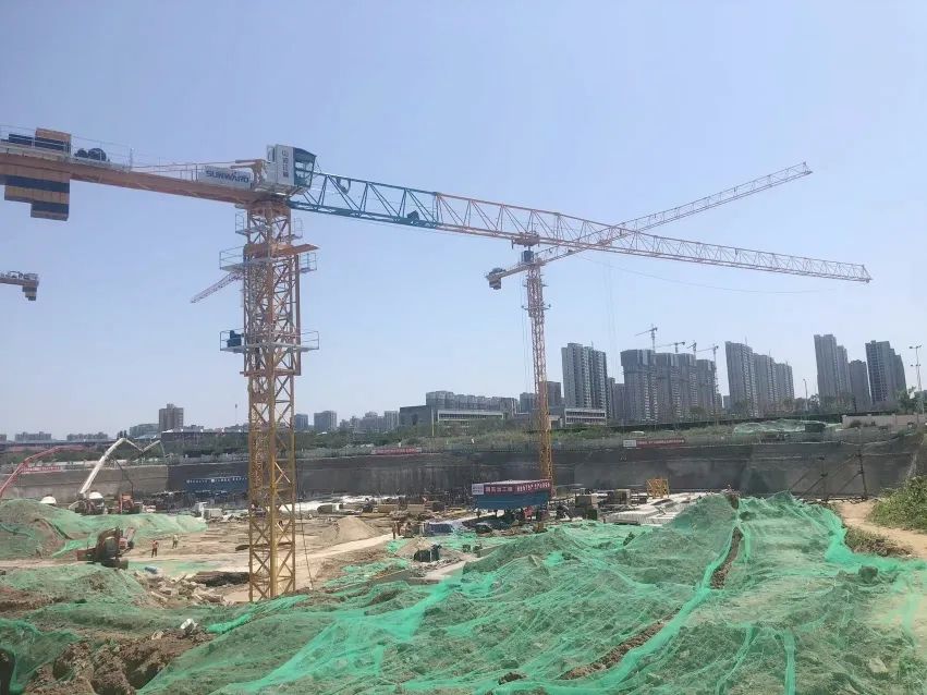 坐标非洲塞拉利昂，，，，，，恒峰g22江麓外洋项目再添新业绩