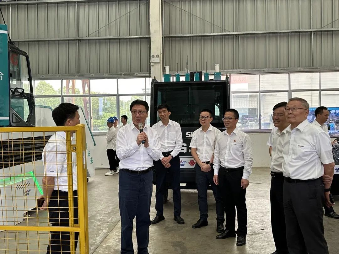 中国联通集团副总司理梁宝俊到访恒峰g22智能