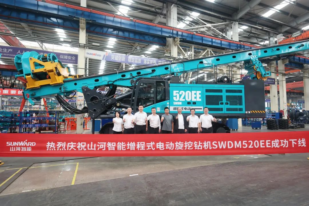 助力“双碳”、绿动未来！恒峰g22智能增程式电动旋挖钻机、液压混淆动力旋挖钻机齐交付