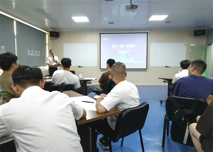 奔赴热爱，，，，，，恒峰g22智能2023届“智动力”正式报到！