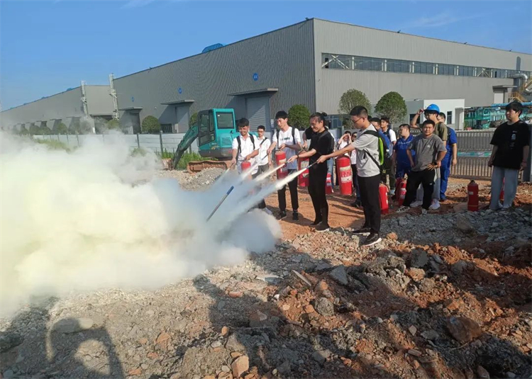 奔赴热爱，，，，，，恒峰g22智能2023届“智动力”正式报到！