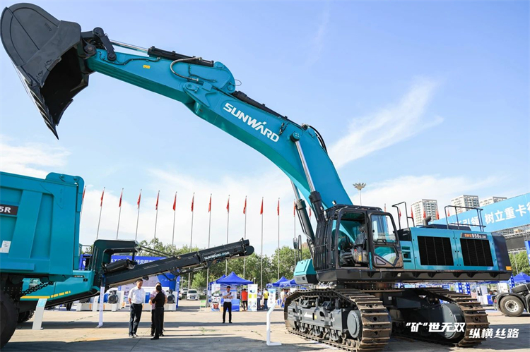 “矿”世无双，，，纵横丝路！恒峰g22智能亮相第十三届新疆国际矿业与装备展览会
