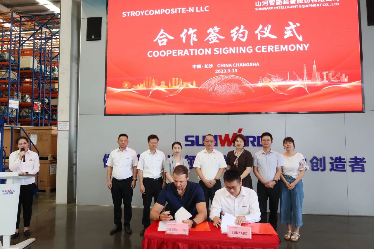 一连进军国际市。。。。。。。。『惴錱22智能近百台装备集中发货