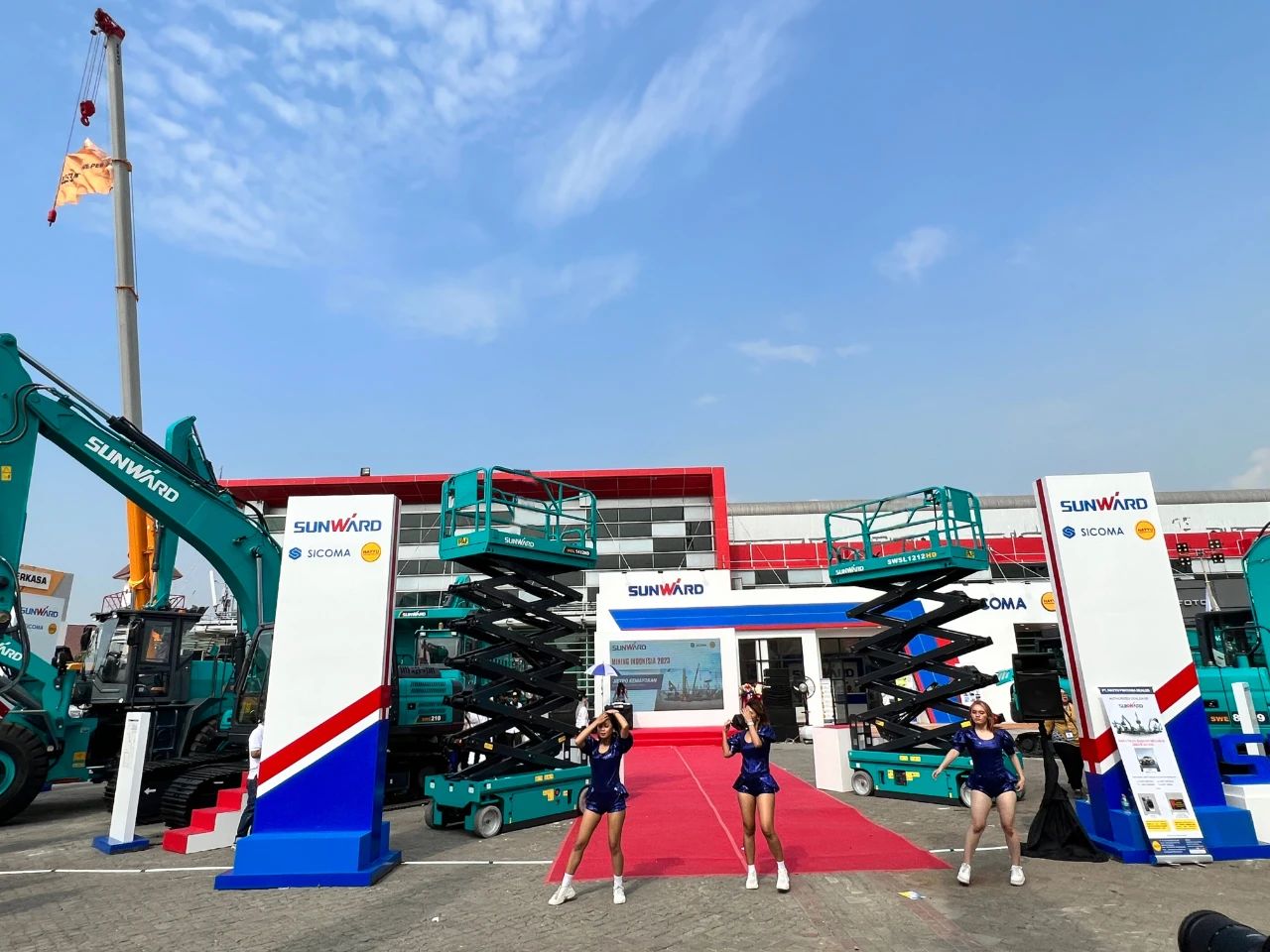 深耕细作，，，，，，逆势增添！恒峰g22智能艳服亮相印尼雅加达矿业展