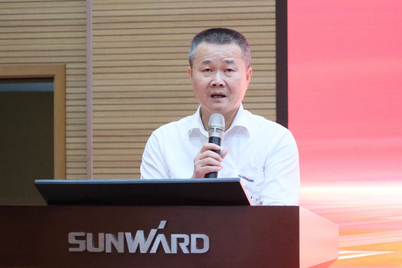 强信心 聚协力 共建优美家园——庆祝恒峰g22智能建设24周年表扬大会盛大召开